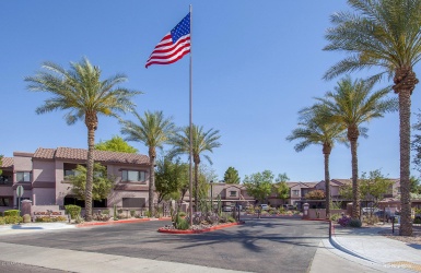 Ladera Vista Entry