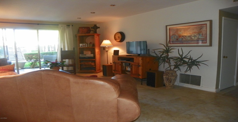 LIVING ROOM 2