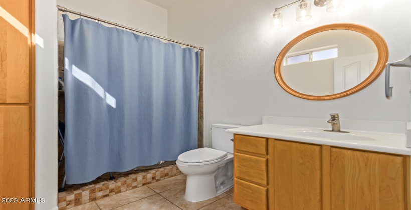 Casita has ensuite bathroom off of Bedroom