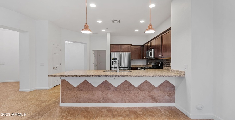 Breakfast bar Island Seating with tiled front