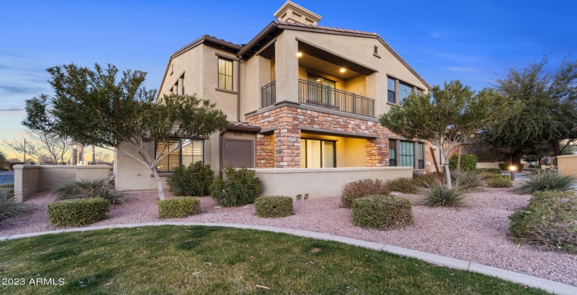 Back patio & master Balcony