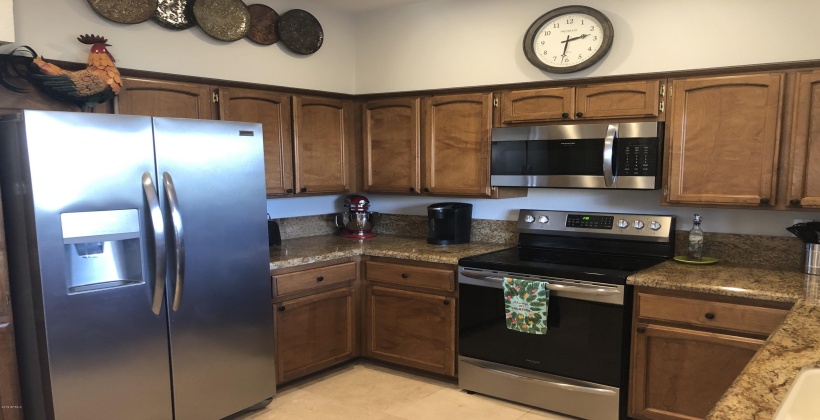 Kitchen has Granite too!