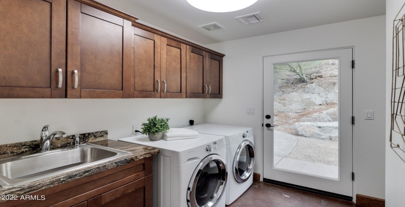 Yes, even the laundry room has views!!!