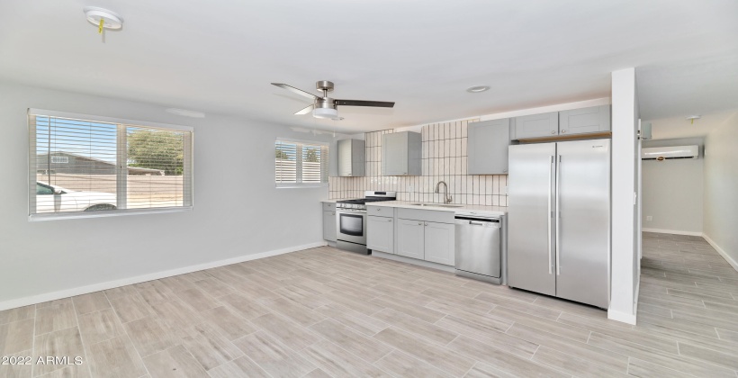 Mother-in-Law Suite: Living area & Kitchen