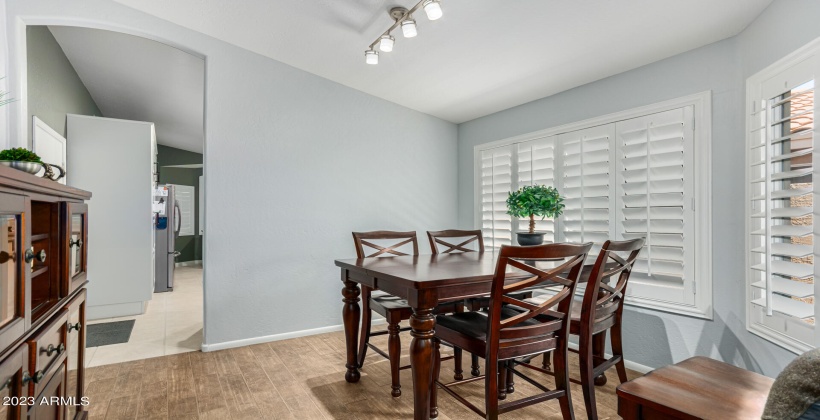 FORMAL DINING AREA