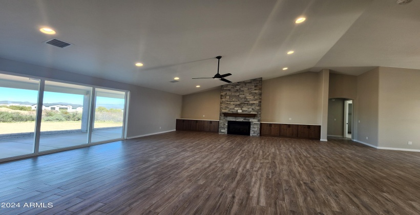 GREAT ROOM WITH FIREPLACE