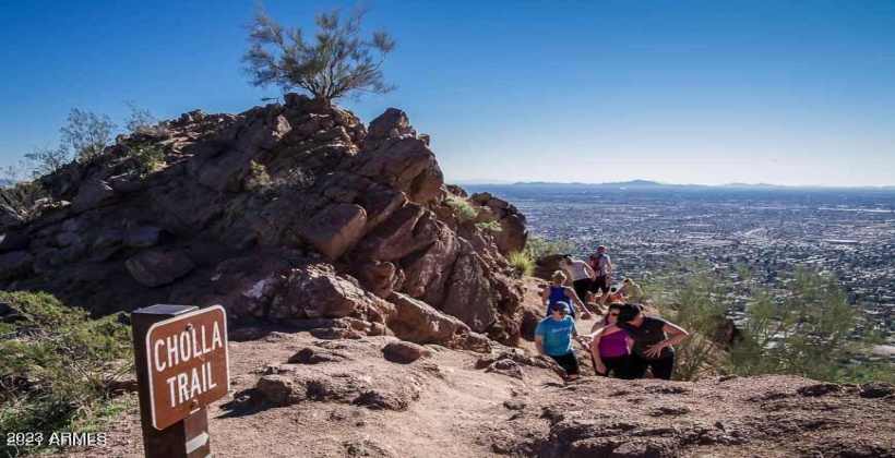 Length: 1.2 miles one way Trail Type: Out and Back Trailhead Elevation: 1,420 ft. Gain/Loss: +1,200 ft. Difficulty: Difficult Kid Friendly: No Dog Friendly: No (As of 2016)