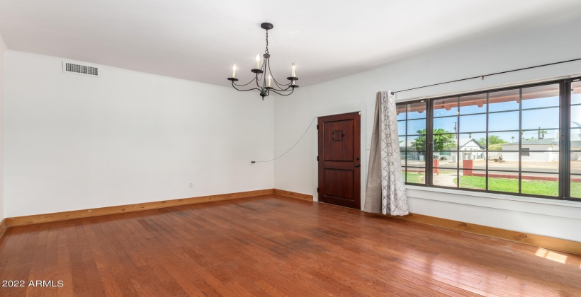 Family room/entry room