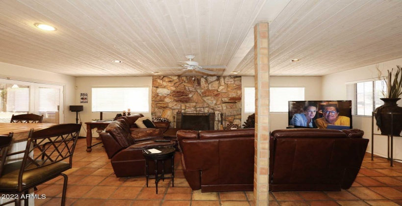 Cozy Fireplace. Tile Floors. Downstairs