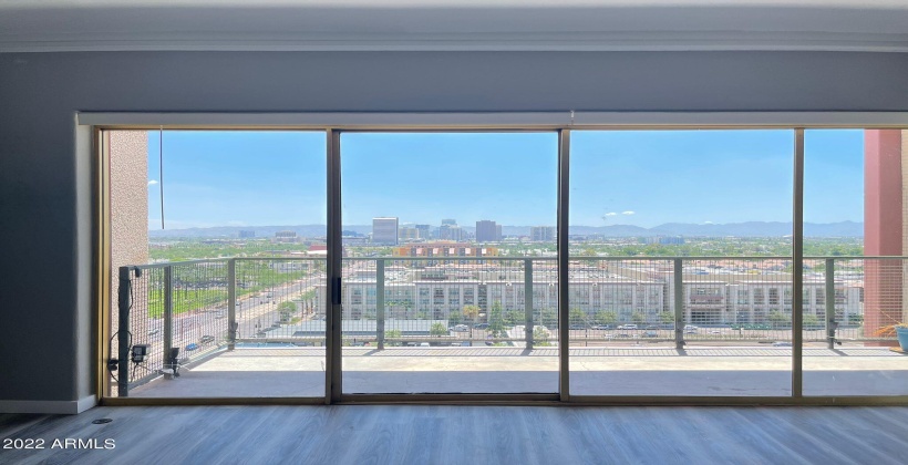 Livingroom view of Downtown Phoenix and South Mountain