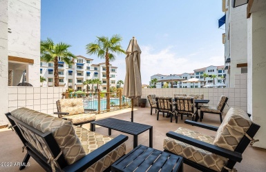 975 sf patio overlooking pool area